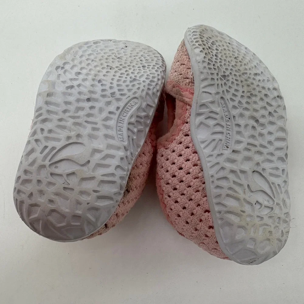 Pink Mesh Water Shoes Kids Lightweight Breathable Beach Pool Sneakers